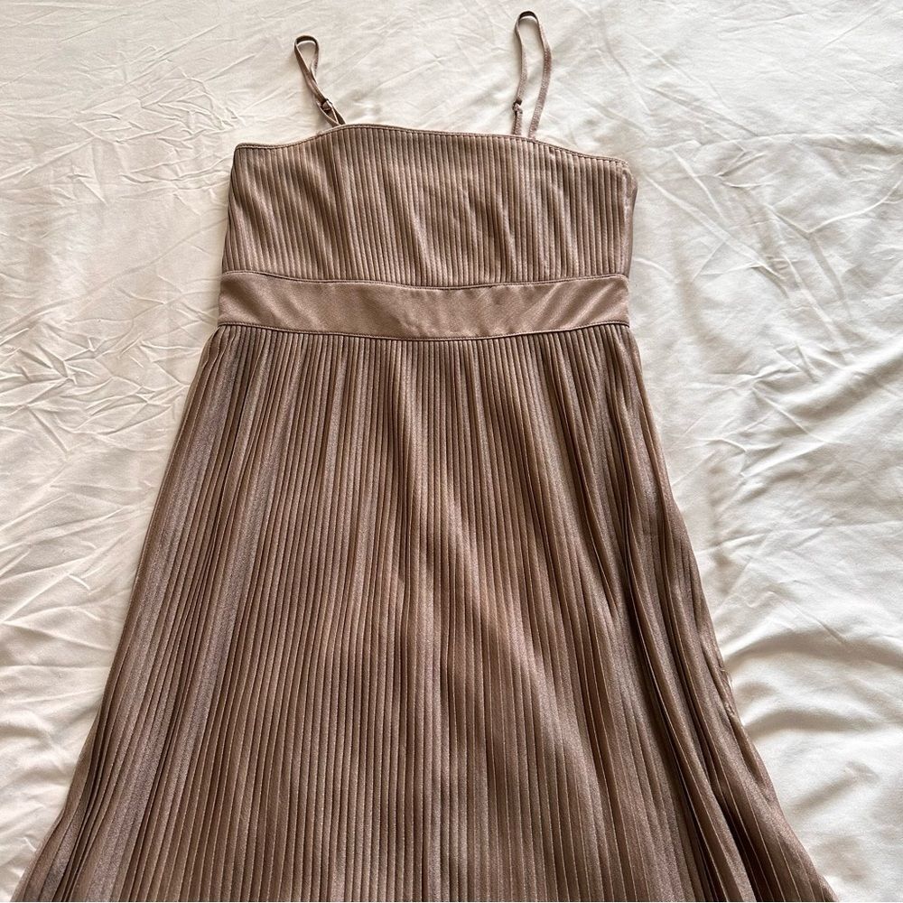 Forever 21 pleated dress for medium size girls